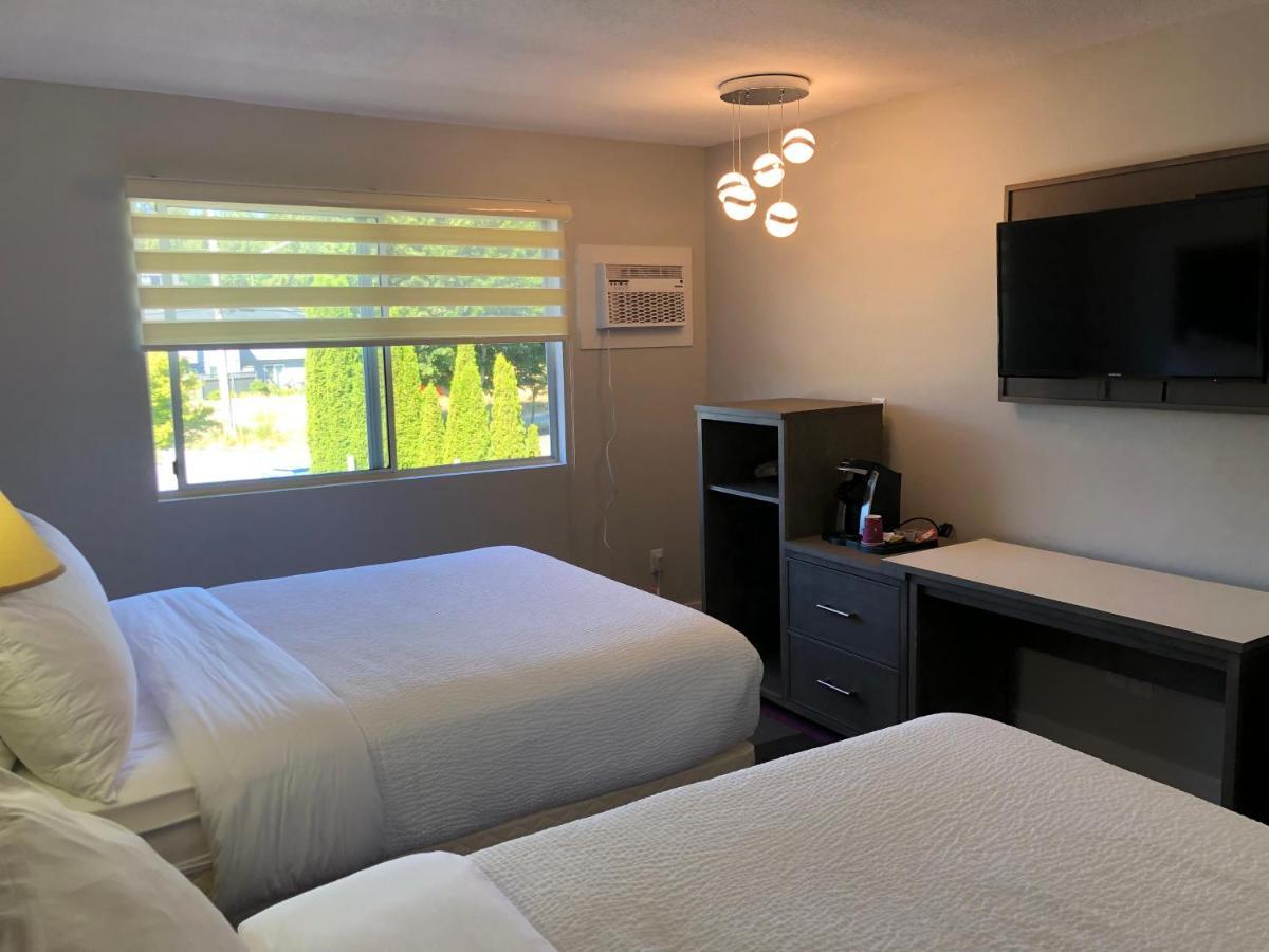 The Spot At Porpoise Bay Motel Sechelt Eksteriør billede